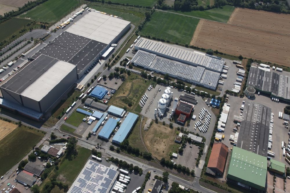 Worms from above - Building and production halls on the premises of the chemical manufacturers Linde AG in Worms in the state Rhineland-Palatinate, Germany