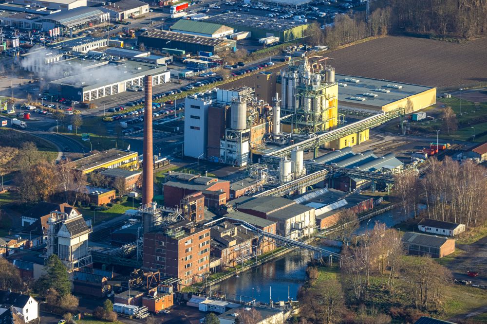 Arnsberg from the bird's eye view: Building and production halls on the premises of the chemical manufacturers Perstorp Chemicals GmbH in Arnsberg in the state North Rhine-Westphalia, Germany