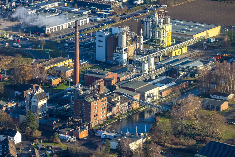 Aerial image Arnsberg - Building and production halls on the premises of the chemical manufacturers Perstorp Chemicals GmbH in Arnsberg in the state North Rhine-Westphalia, Germany