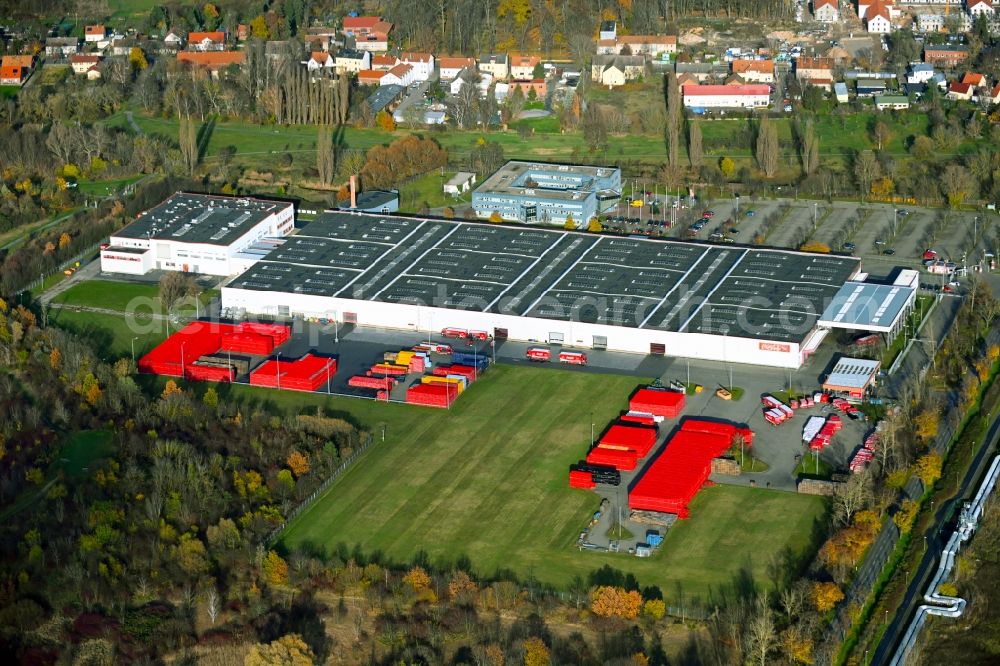 Berlin from the bird's eye view: Building and production halls on the premises Coca-Cola in the district Hohenschoenhausen in Berlin, Germany
