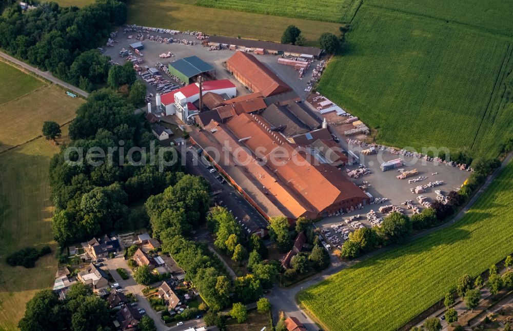 Aerial image Schermbeck - Building and production halls on the premises of Dachziegelwerke Nelskamp GmbH in Schermbeck in the state North Rhine-Westphalia, Germany