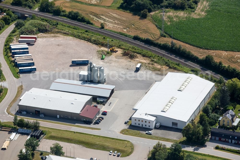 Aerial image Maxhütte-Haidhof - Building and production halls on the premises MK Dienstleistungs GmbH & Co. KG along Obagstrasse in Maxhuette-Haidhof in the state Bavaria, Germany