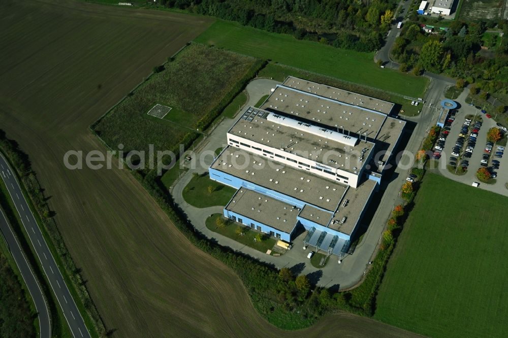 Barleben from above - Buildings and production halls on the factory premises of the offset printing of Druckzentrum Barleben with the Volksstimme Multimedia GmbH on Verlagsstrasse in the district Suelzegrund in Barleben in the state Saxony-Anhalt, Germany