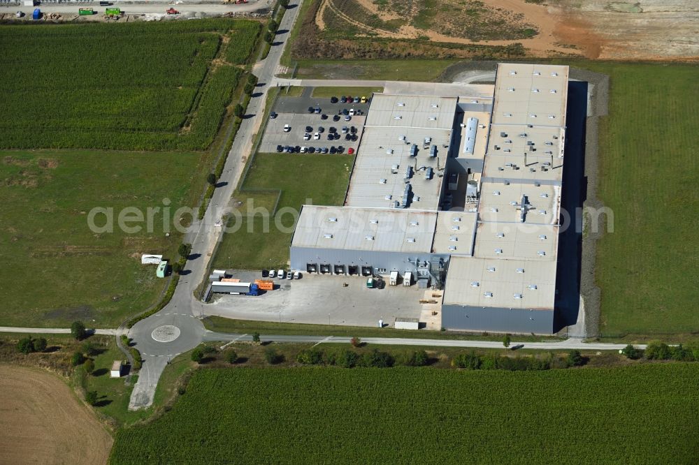 Aerial photograph Grabfeld - Buildings and production halls on the factory premises of the offset printing of Inline Rollenoffset Ploch & Strube GmbH Im Oberen Weidig in the district Queienfeld in Grabfeld in the state Thuringia, Germany