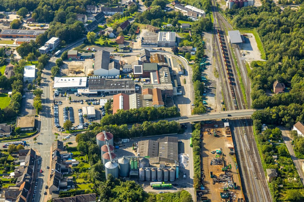 Aerial photograph Beckum - Building and production halls on the premises of Ehrhardt Stahl & Maschinenbau GmbH and the DI MATTEO Group on street Roemerstrasse in Beckum at Ruhrgebiet in the state North Rhine-Westphalia, Germany