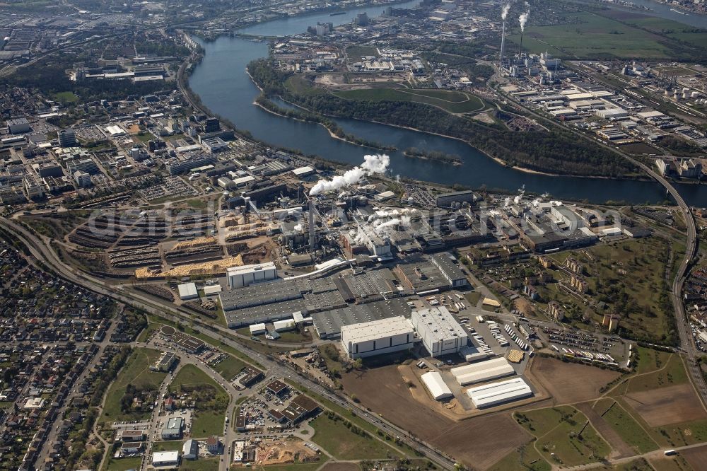 Aerial image Mannheim - Building and production halls on the premises of Essity GmbH in Mannheim in the state Baden-Wurttemberg, Germany