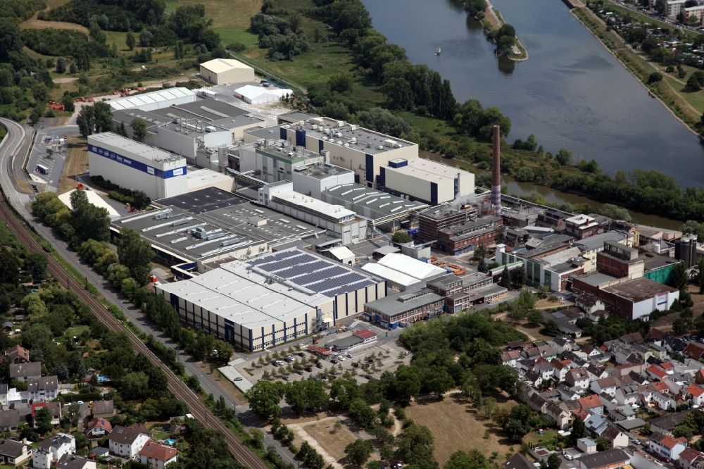 Mainz-Kostheim from above - Building and production halls on the premises of Essity Operations Mainz-Kostheim GmbH in Mainz-Kostheim in the state Hesse, Germany