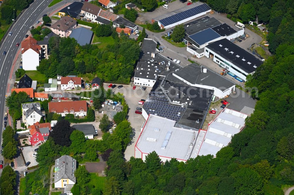 Flensburg from above - Building and production halls on the premises of FDF Flensburger Dragee-Fabrik GmbH & Co. KG on Harnishof in Flensburg in the state Schleswig-Holstein, Germany