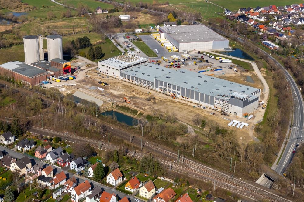 Aerial image Soest - Werksgelaende der Baeckerei - Konditorei Kuchenmeister mit neu errichteter Backhalle in Soest im Bundesland Nordrhein-Westfalen, Deutschland