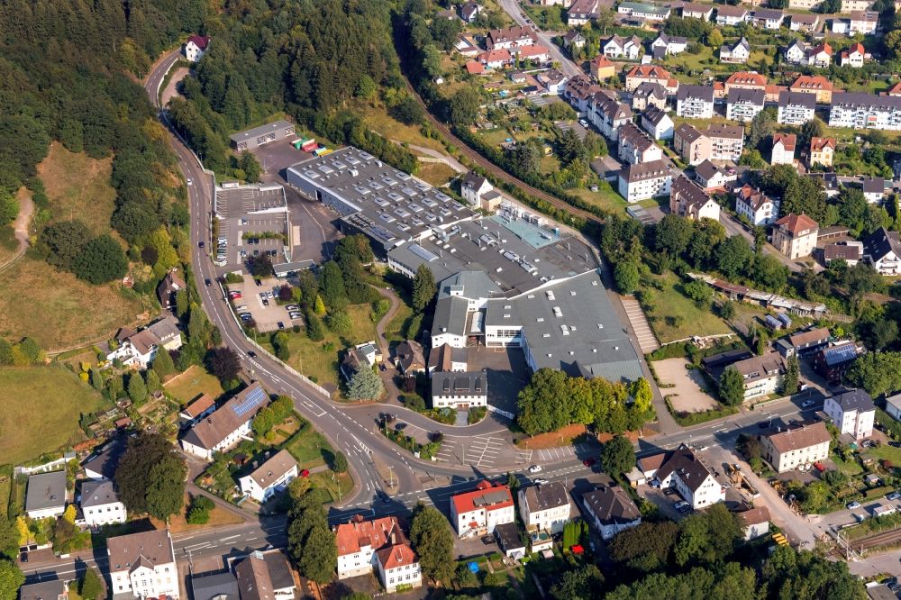 Lüdenscheid from above - Building and production halls on the premises of Fluehs Drehtechnik GmbH on Loesenbacher Landstrasse in Luedenscheid in the state North Rhine-Westphalia, Germany