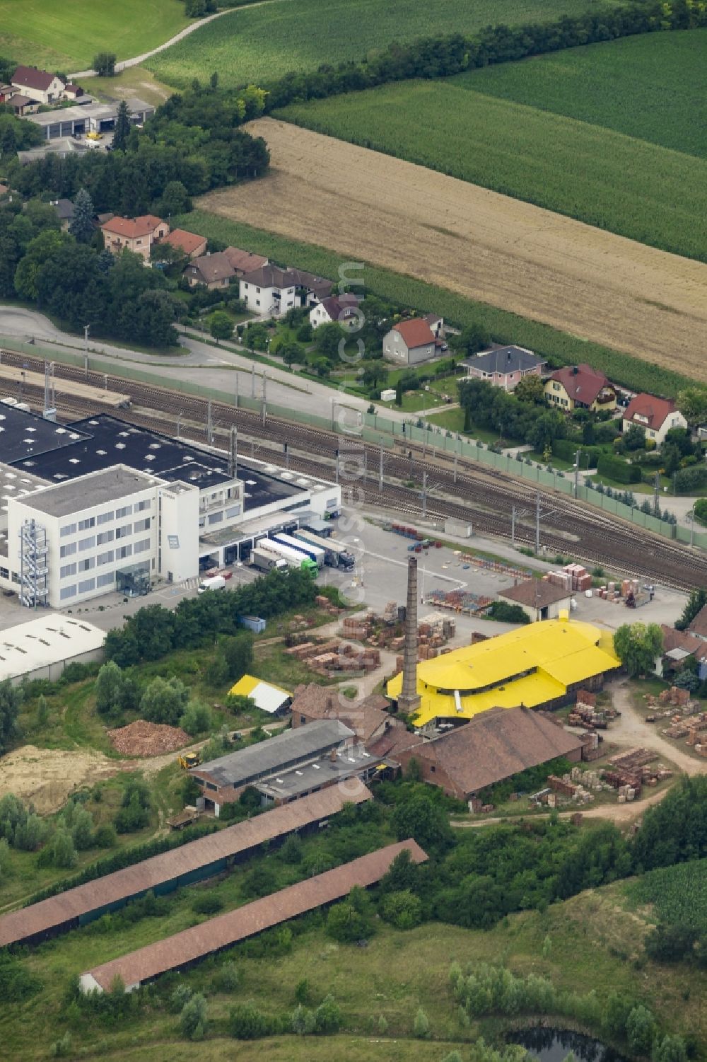 Aerial photograph Sankt Pölten - Building and production halls on the premises of Herstellers fuer Sanitaertechnik Geberit Oesterreich on Gebertstrasse in Sankt Poelten in Lower Austria, Austria