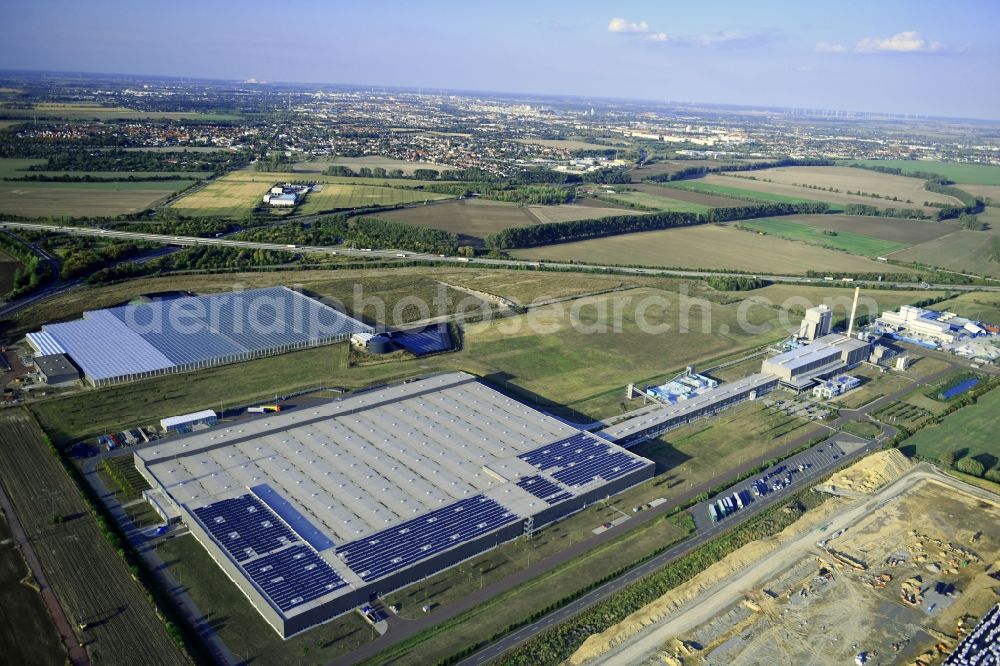 Magdeburg from above - Building and production halls on the premises of f glass GmbH on Appendorfer Weg in Suelzetal in the state Saxony-Anhalt
