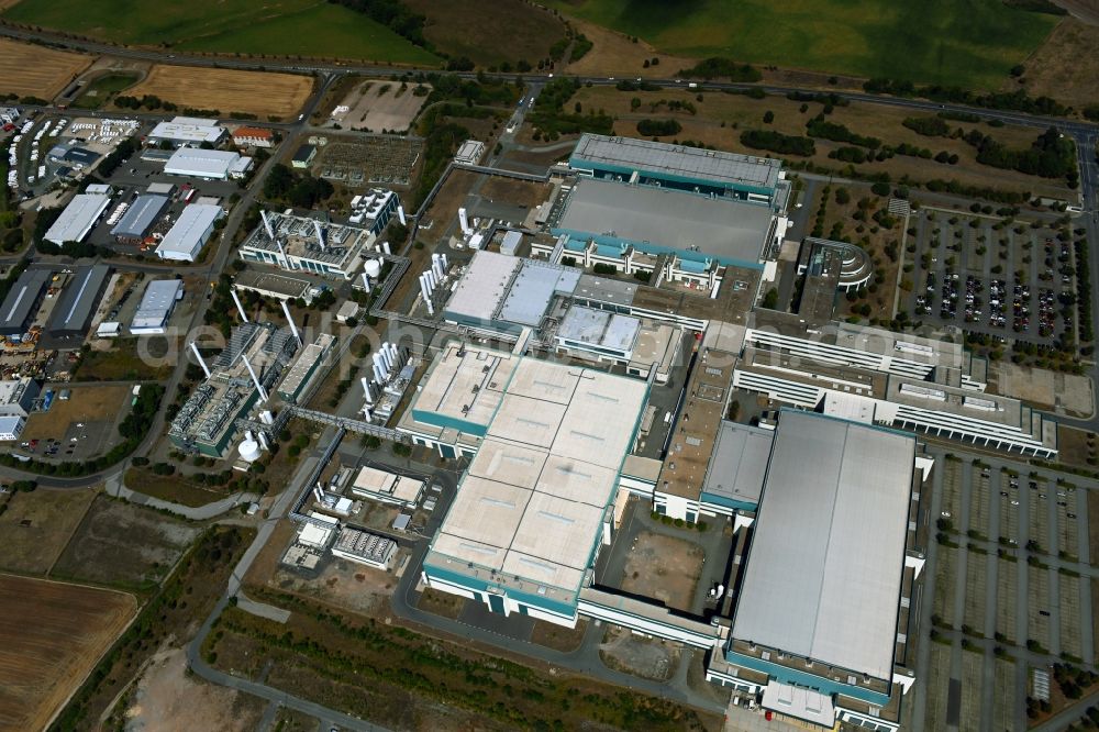 Dresden from the bird's eye view: Building and production halls on the premises of GLOBALFOUNDRIES Management Services Limited Liability Company & Co. KG on Wilschdorfer Landstrasse in the district Wilschdorf in Dresden in the state Saxony, Germany
