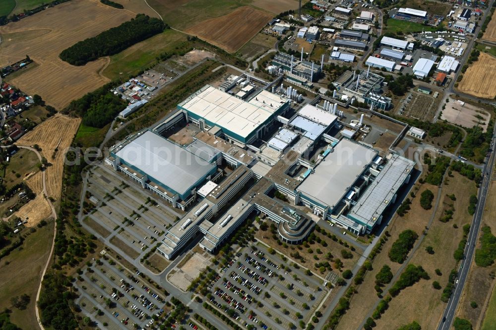 Aerial photograph Dresden - Building and production halls on the premises of GLOBALFOUNDRIES Management Services Limited Liability Company & Co. KG on Wilschdorfer Landstrasse in the district Wilschdorf in Dresden in the state Saxony, Germany