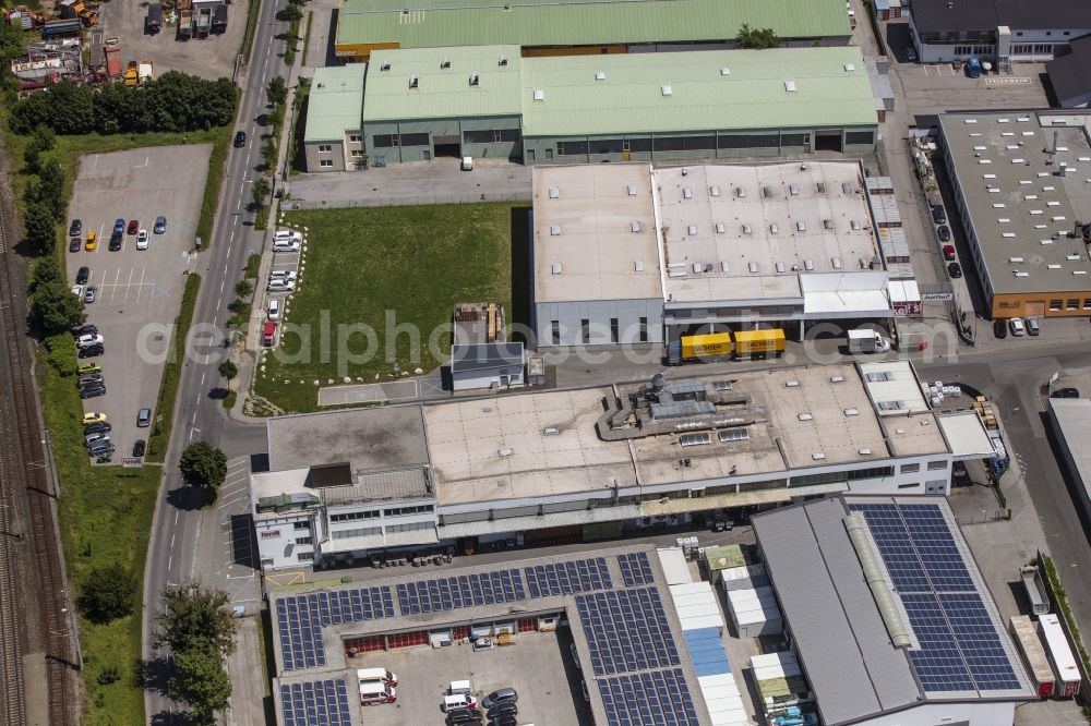 Aerial photograph Villach - Building and production halls on the premises of Henelit Lackfabrik GmbH on Seebacher Allee in Villach in Kaernten, Austria