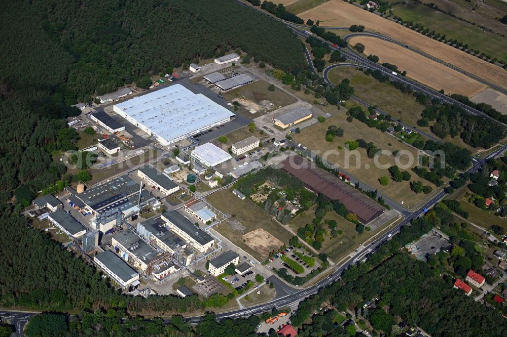 Aerial photograph Werder (Havel) - Building and production halls on the premises of Herbstreith & Fox KG in Werder (Havel) in the state Brandenburg, Germany