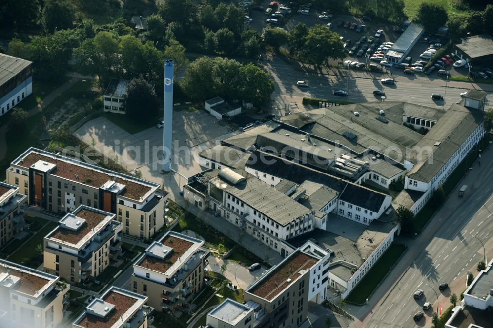 Hamburg from the bird's eye view: Building and production halls on the premises of Hermes Schleifmittel GmbH & CO. KG Luruper an der Hauptstrasse in Hamburg