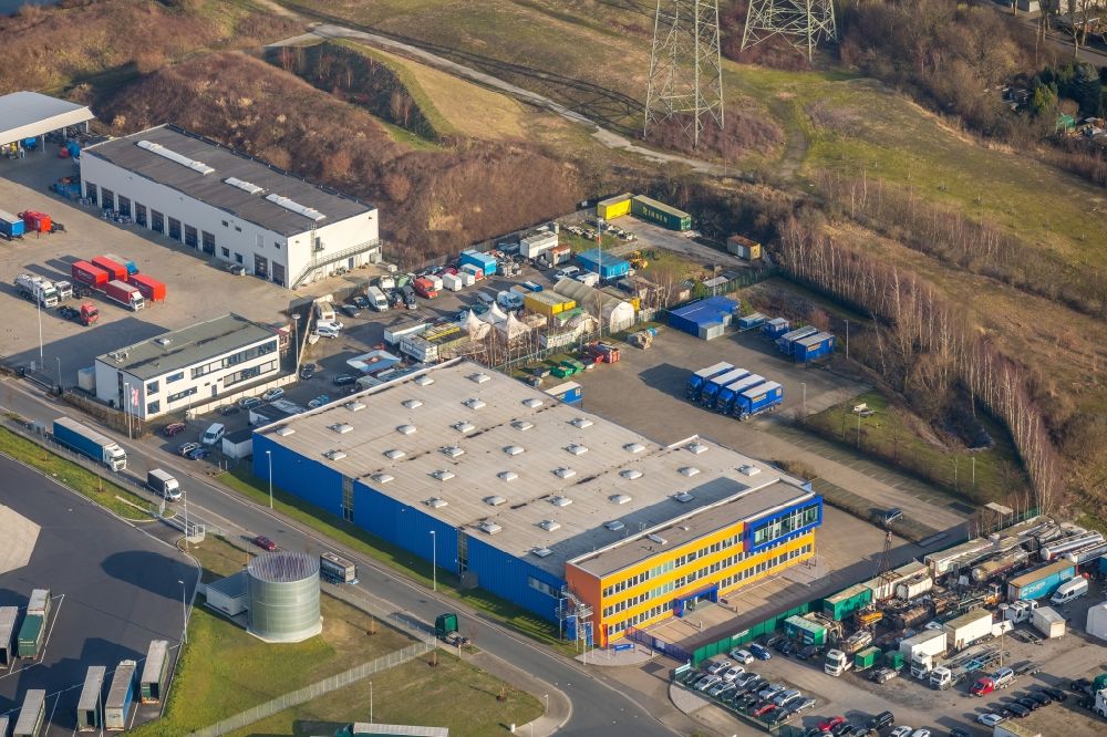 Herne from above - Building and production halls on the premises of Hoermann KG Verkaufsgesellschaft in of Schlossstrasse in the district Gelsenkirchen-Mitte in Herne in the state North Rhine-Westphalia, Germany