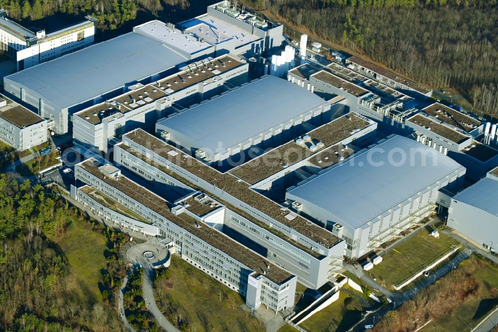 Dresden from the bird's eye view: Building and production halls on the premises of Infineon Technologies Dresden GmbH in the district Klotzsche in Dresden in the state Saxony, Germany