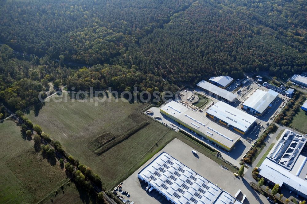 Burg from above - Building and production halls on the premises of Ing.-Holzbau Schnoor GmbH & Co. KG on Tuchmacherweg in Burg in the state Saxony-Anhalt, Germany