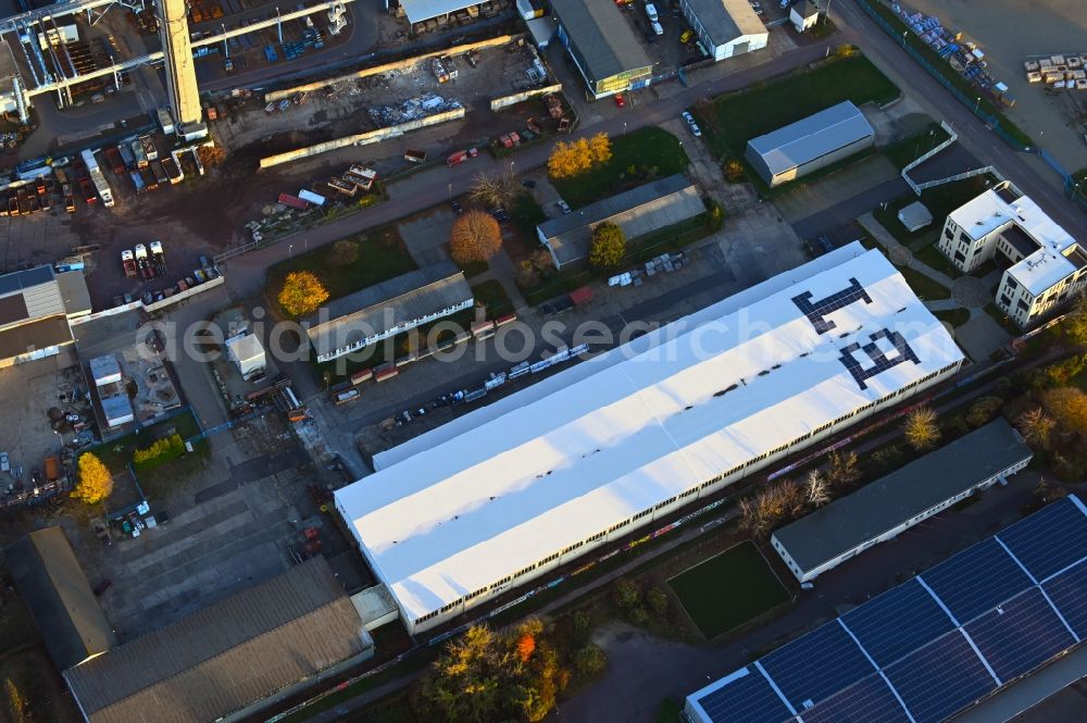 Aerial image Magdeburg - Building and production halls on the premises of B.T. innovation GmbH on Sudenburger Wuhne in the district Sudenburg in Magdeburg in the state Saxony-Anhalt, Germany