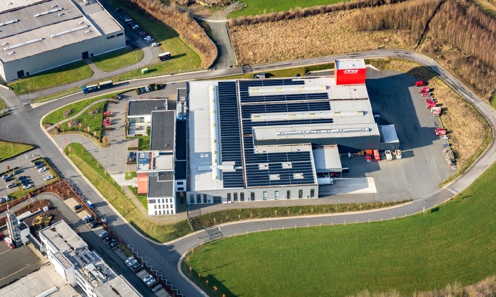 Aerial photograph Meschede - Building and production halls on the premises of ITH GmbH & Co. KG on Steinwiese in the district Enste in Meschede at Sauerland in the state North Rhine-Westphalia