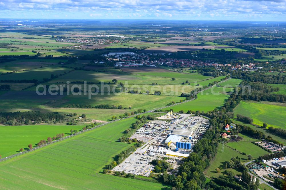 Aerial image Telz - Building and production halls on the premises KANN GmbH Baustoffwerke Mittenwalde in Telz in the state Brandenburg, Germany