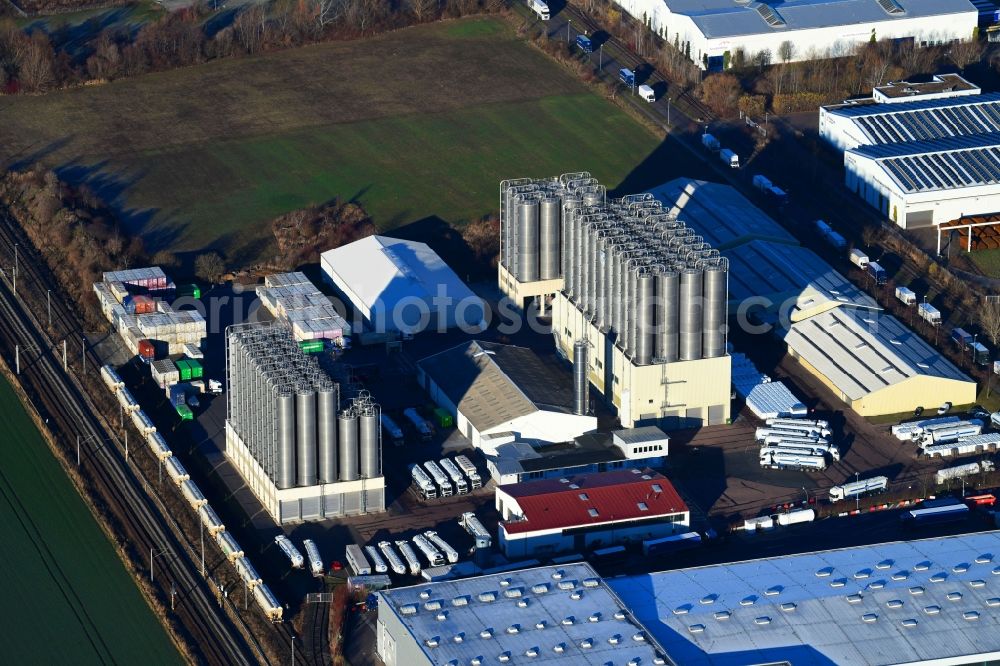 Aerial photograph Markranstädt - Building and production halls on the premises of KARL SCHMIDT SPEDITION GmbH & Co. KG Am Glaeschen in Markranstaedt in the state Saxony, Germany