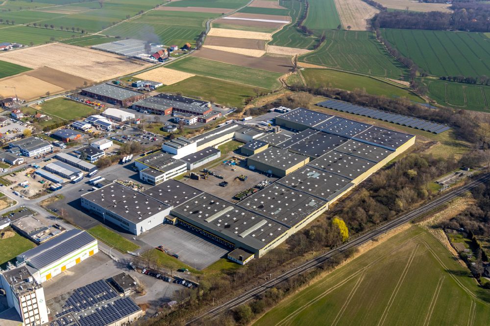 Aerial photograph Werl - Building and production halls on the premises of KETTLER Holding GmbH Zur Mersch in the district Westoennen in Werl at Ruhrgebiet in the state North Rhine-Westphalia, Germany