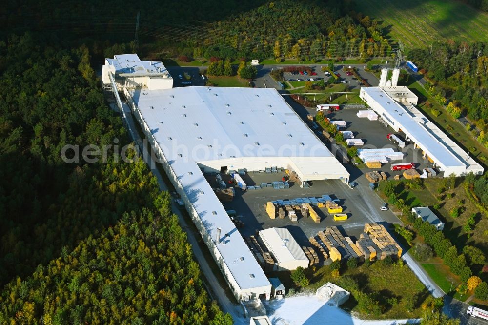 Spremberg from the bird's eye view: Building and production halls on the premises of Knauf Deutsche Gipswerke KG on Neudorfer Weg in the district Trattendorf in Spremberg in the state Brandenburg, Germany