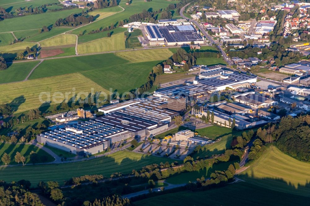 Aerial photograph Bad Saulgau - Building and production halls of KNOLL Maschinenbau GmbH on the premises in Bad Saulgau in the state Baden-Wuerttemberg, Germany