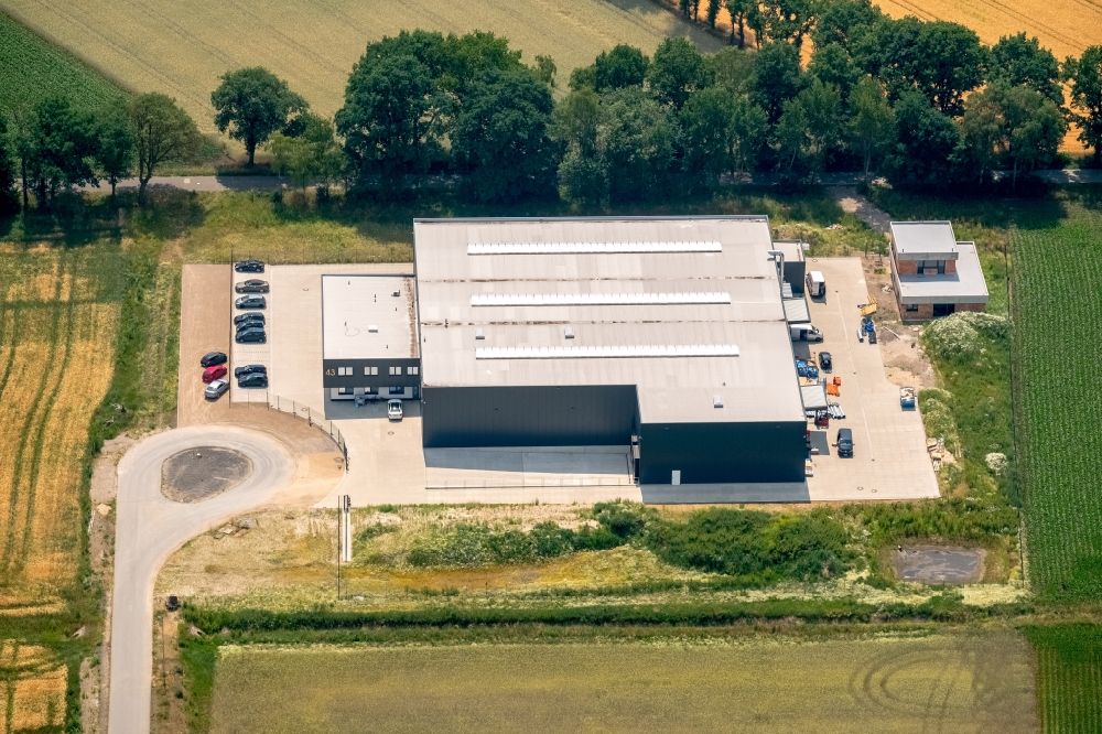 Dorsten from above - Building and production halls on the premises of Krakau & Soehne Gewuerze GmbH in the district Barkenberg in Dorsten in the state North Rhine-Westphalia, Germany
