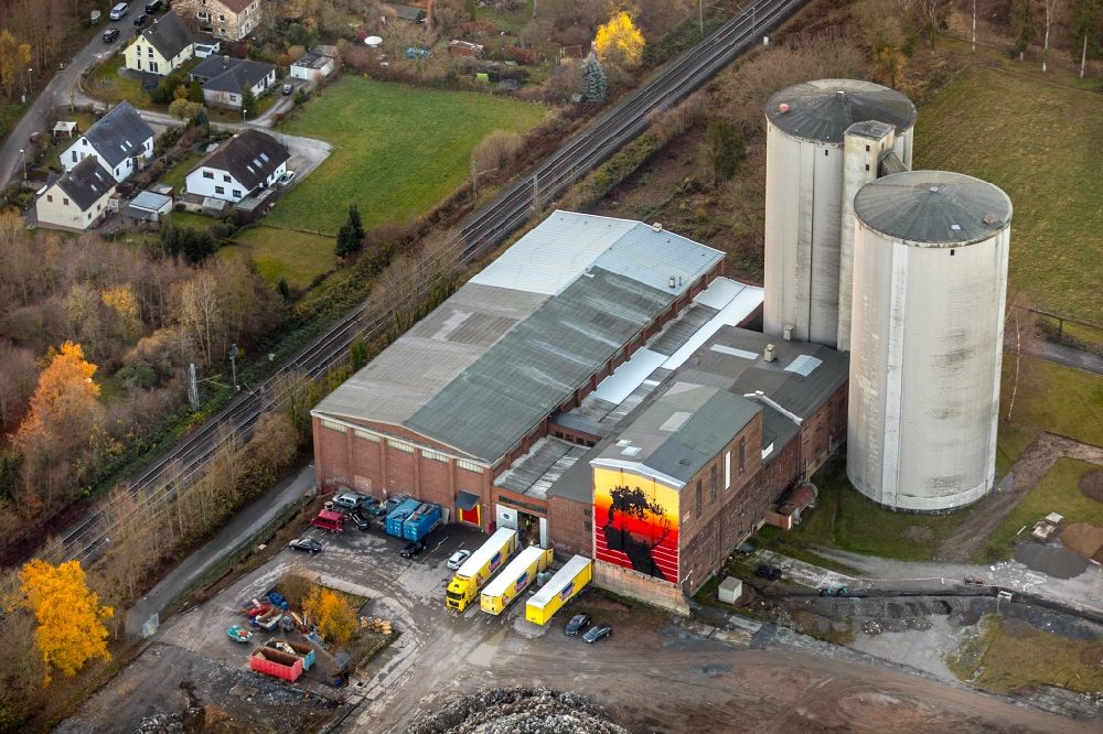 Soest from above - Building and production halls on the premises of Kuchenmeister GmbH on Gelaende of ehemaligen Zuckerfabrik in Soest in the state North Rhine-Westphalia, Germany