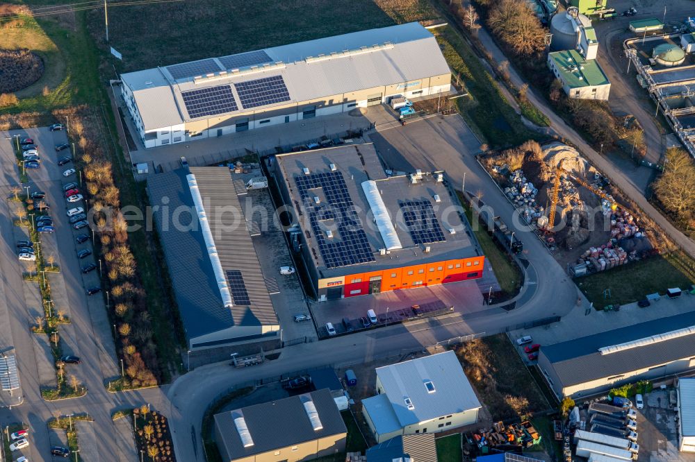 Rülzheim from above - Building and production halls on the premises of MTD Metalltechnik Dirion on street Auf der Ebnung in Ruelzheim in the state Rhineland-Palatinate, Germany