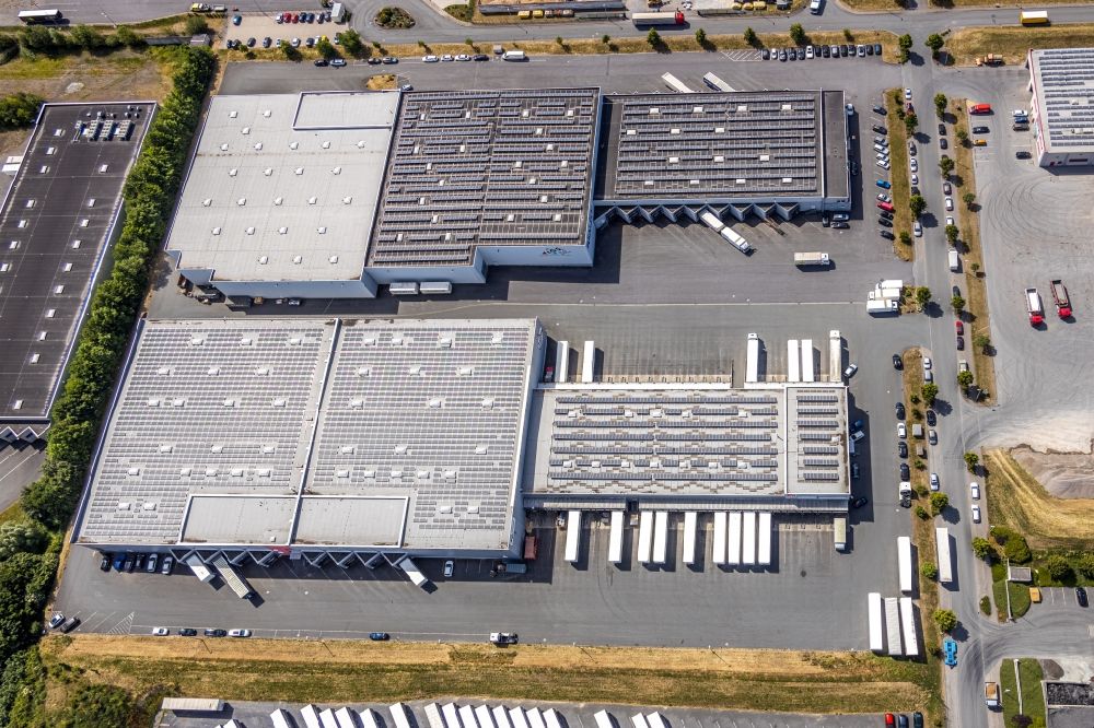 Werl from above - Building and production halls on the premises of the Nino Leuchten GmbH the GEL Express Logistik GmbH and the REALITY Import GmbH on Hafervoehde in the district Westoennen in Werl in the state North Rhine-Westphalia, Germany