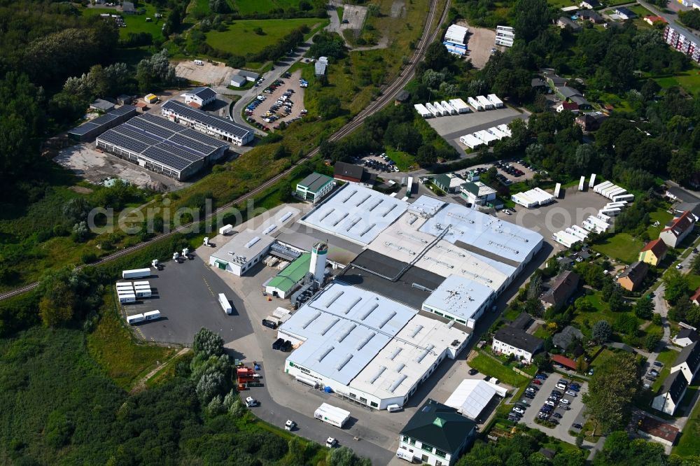 Schönberg from the bird's eye view: Building and production halls on the premises of PALMBERG Bueroeinrichtungen + Service GmbH Am Palmberg in Schoenberg in the state Mecklenburg - Western Pomerania, Germany