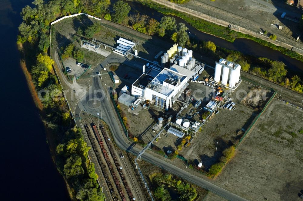 Wittenberge from the bird's eye view: Building and production halls on the premises of PME BioLiquid in the district Garsedow in Wittenberge in the state Brandenburg, Germany