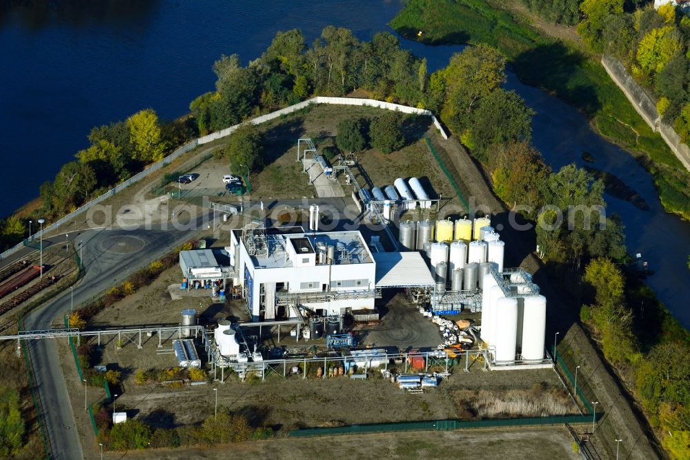 Wittenberge from the bird's eye view: Building and production halls on the premises of PME BioLiquid in the district Garsedow in Wittenberge in the state Brandenburg, Germany