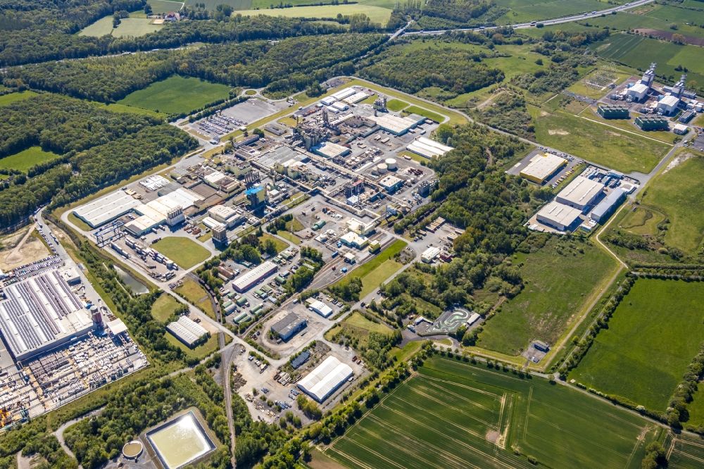 Hamm from above - Building and production halls on the premises of Du Pont de Nemours (Deutschland) GmbH Frielinghauser Strasse in the district Norddinker in Hamm in the state North Rhine-Westphalia