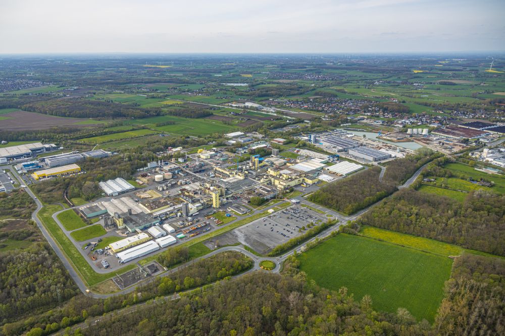 Aerial image Hamm - Building and production halls on the premises of Du Pont de Nemours (Deutschland) GmbH Frielinghauser Strasse in the district Norddinker in Hamm in the state North Rhine-Westphalia