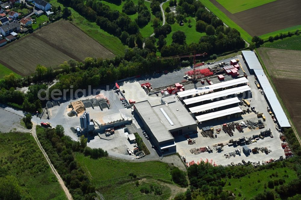 Aerial photograph Bergrheinfeld - Building and production halls on the premises of Riedel Bau GmbH & Co. KG on Schweinfurter Strasse in Bergrheinfeld in the state Bavaria, Germany