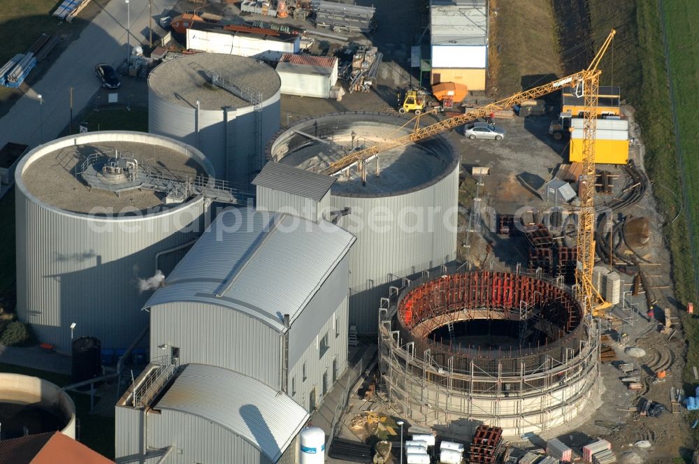 Leppersdorf from the bird's eye view: Building and production halls on the premises of Sachsenmilch Investitions-GmbH An den Breiten in Leppersdorf in the state Saxony, Germany