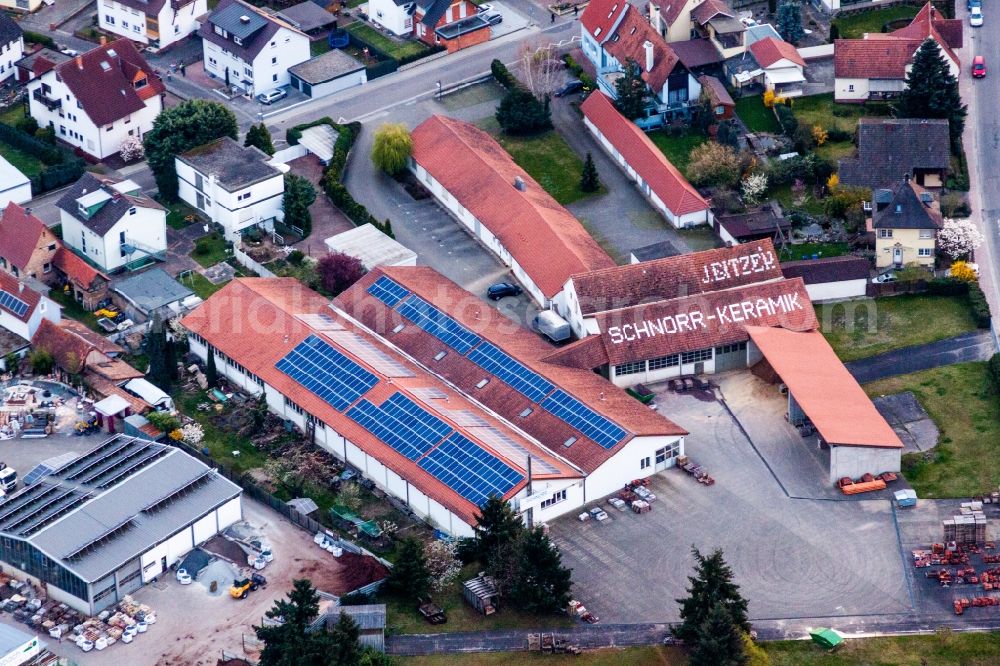 Aerial image Rheinzabern - Building and production halls on the premises of Schnorr Keramik GmbH in Rheinzabern in the state Rhineland-Palatinate, Germany