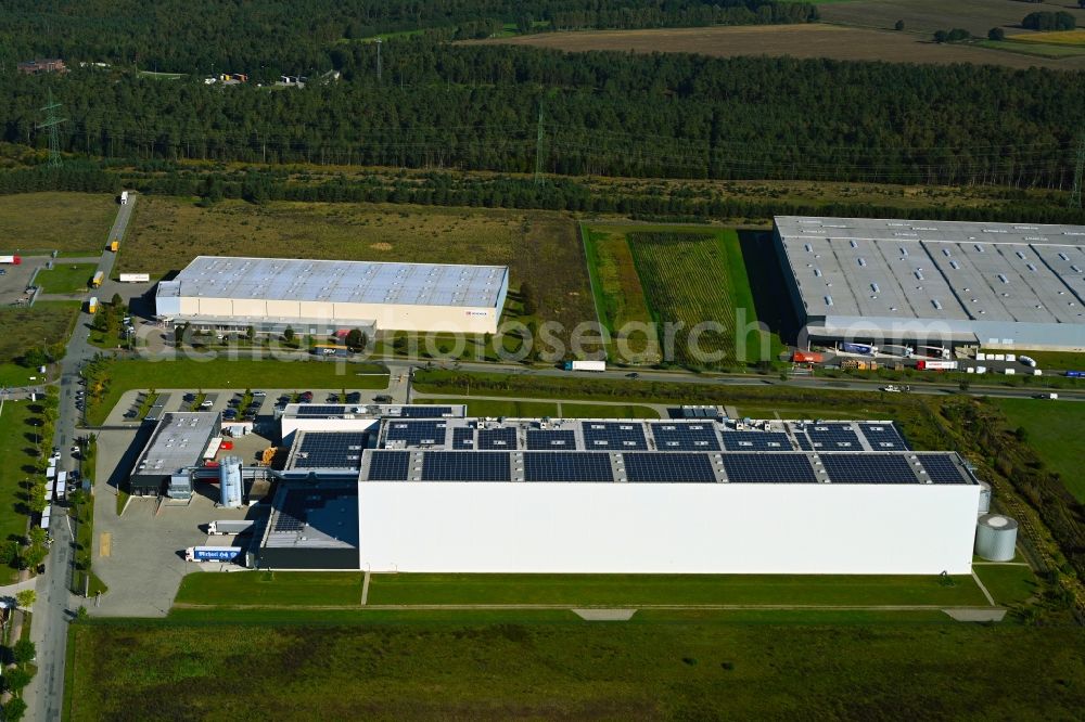 Aerial photograph Gallin - Building and production halls on the premises of Schur Pack Germany GmbH on street Neu-Galliner Ring in Gallin in the state Mecklenburg - Western Pomerania, Germany