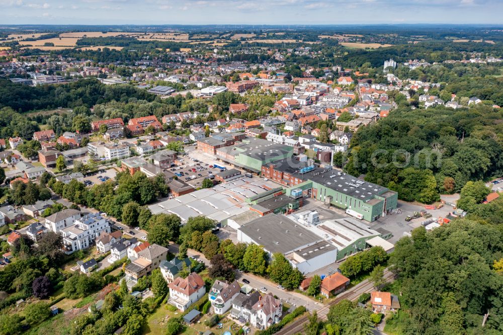 Aerial image Bad Schwartau - Building and production halls on the premises Schwartauer Werke in Bad Schwartau in the state Schleswig-Holstein, Germany