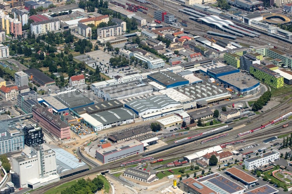 Graz from the bird's eye view: Building and production halls on the premises of Siemens AG on Eggenberger Strasse in the district Gries in Graz in Steiermark, Austria