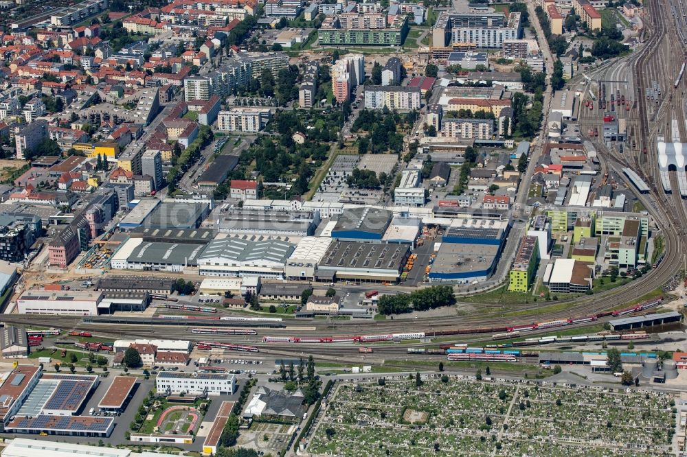 Aerial photograph Graz - Building and production halls on the premises of Siemens AG on Eggenberger Strasse in the district Gries in Graz in Steiermark, Austria
