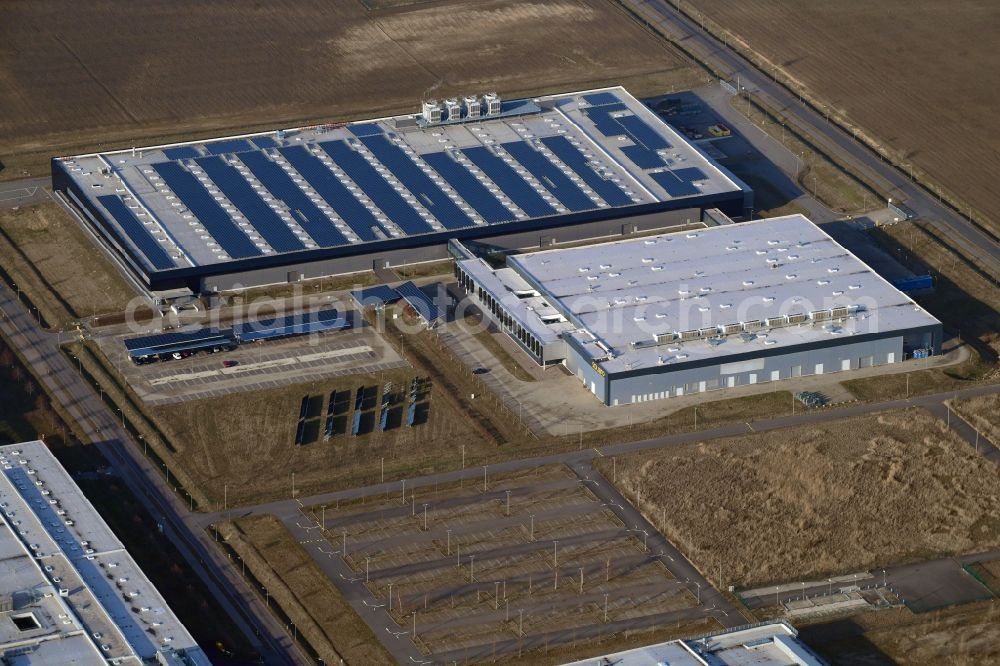 Bitterfeld-Wolfen from above - Building and production halls on the premises of Solibro GmbH on Sonnenallee in the district Thalheim in Bitterfeld-Wolfen in the state Saxony-Anhalt, Germany