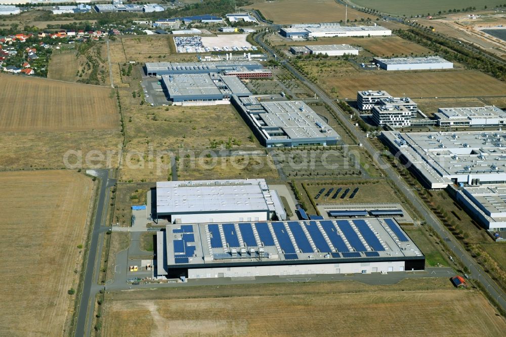 Aerial image Bitterfeld-Wolfen - Building and production halls on the premises of Solibro GmbH on Sonnenallee in the district Thalheim in Bitterfeld-Wolfen in the state Saxony-Anhalt, Germany