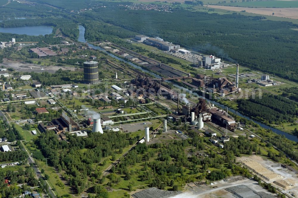 Eisenhüttenstadt from the bird's eye view: Building and production halls on the premises of steelworks ArcelorMittal in Eisenhuettenstadt in the state Brandenburg